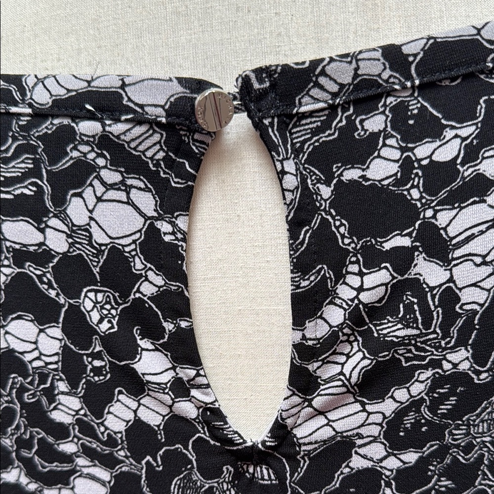 Michael Kors Black and White Floral Dress - Picture 4 of 4